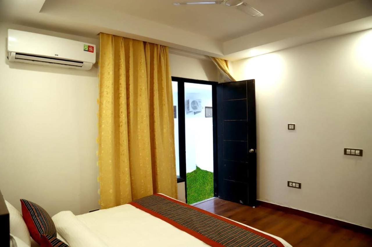 Country Inn Hotels & Resorts Vrindāvan 外观 照片