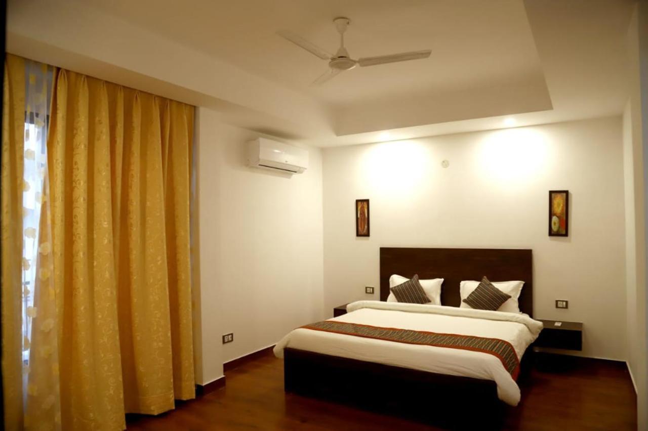 Country Inn Hotels & Resorts Vrindāvan 外观 照片