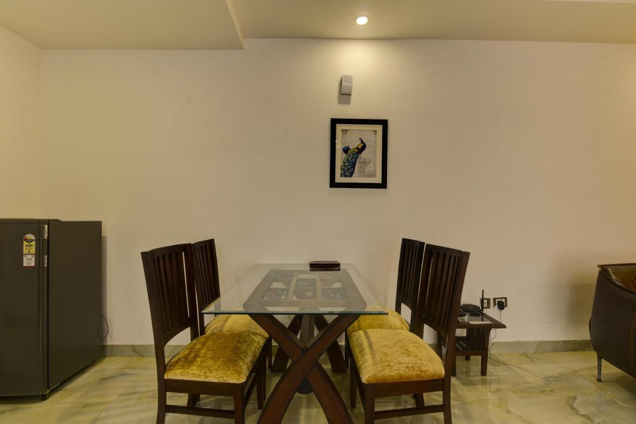 Country Inn Hotels & Resorts Vrindāvan 外观 照片