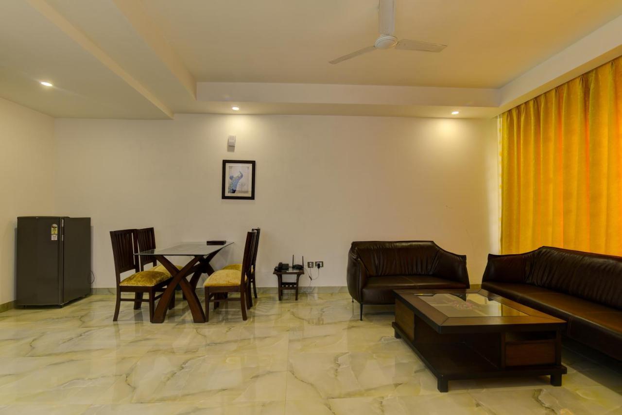 Country Inn Hotels & Resorts Vrindāvan 外观 照片